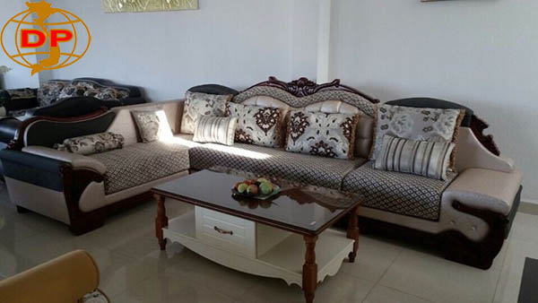 sofa gỗ cổ điển